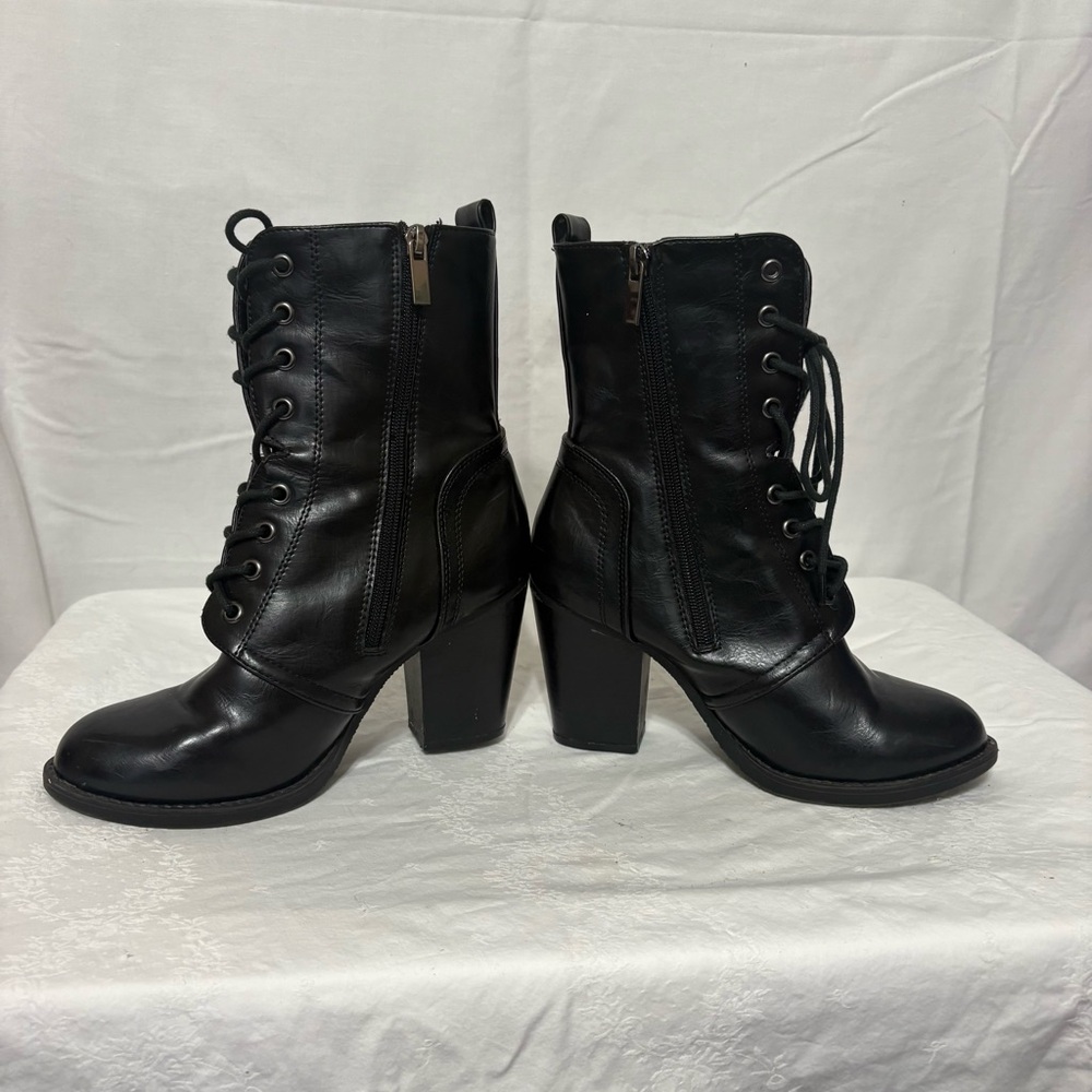 Black Lace-Up Women's Combat Boots size 7/8 - Picture 5 of 9